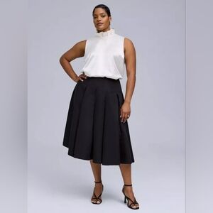 NEW NWT Torrid Plus Size Box Pleated Black Midi Skirt SZ 22